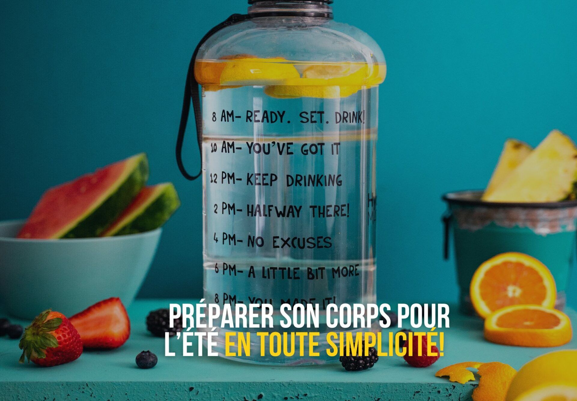 Femme motivée qui prépare son corps pour l’été grâce à une alimentation équilibrée, un entraînement régulier et des compléments naturels